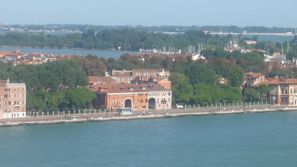 Marinaressa Biennale Terrazza Apartment Venice Exterior photo