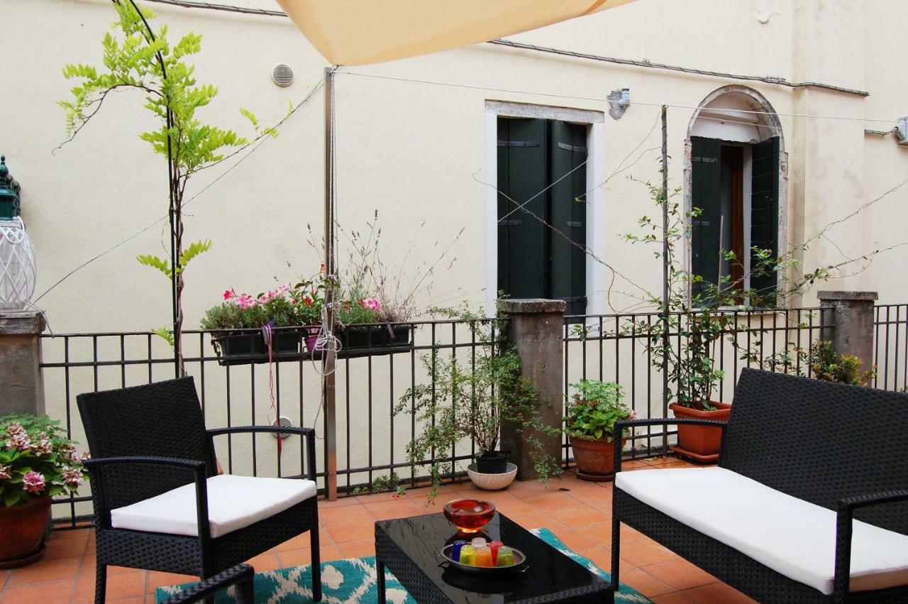 Marinaressa Biennale Terrazza Apartment Venice Exterior photo